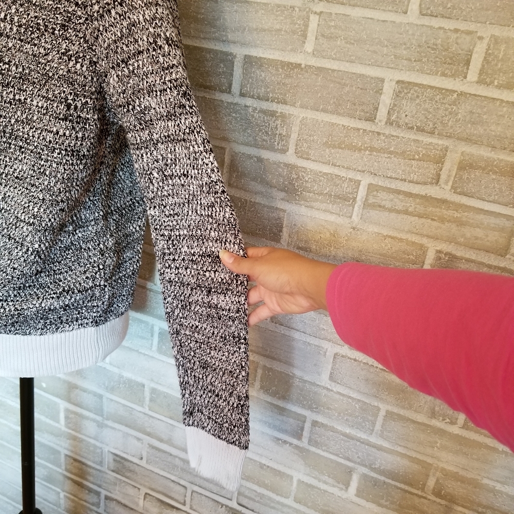 Peruna Sweater Color Black and Cream.!!. - Picture 11 of 15